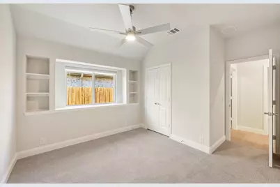 204 Sweetwater Drive, Commerce, TX 75428 - Photo 11
