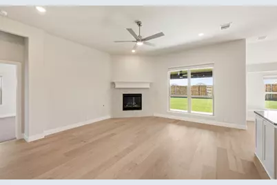 204 Sweetwater Drive, Commerce, TX 75428 - Photo 15