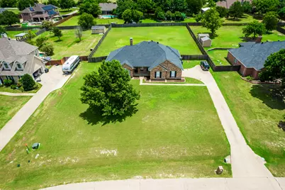 1141 Trophy Court E, Midlothian, TX 76065 - Photo 9