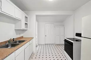 3917 Lisbon St, Fort Worth, TX 76107 - Photo 11