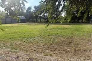 207 NE Front St, Millsap, TX 76066 - Photo 1