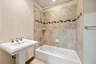 3328 W 4th St, Fort Worth, TX 76107 - Photo 31