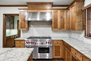 3328 W 4th St, Fort Worth, TX 76107 - Photo 13