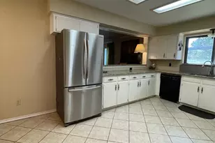 2908 Lakewood Dr, Denton, TX 76207 - Photo 11