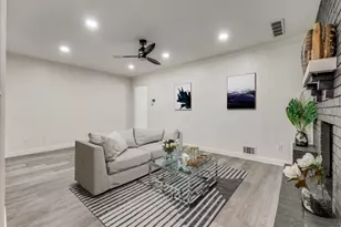 8312 Bocowood Dr, Dallas, TX 75228 - Photo 9