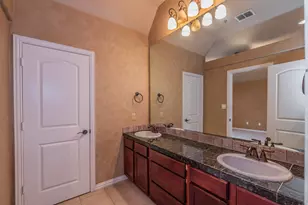 260 Corinna Ct, Hurst, TX 76053 - Photo 31