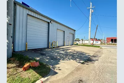 608 N I-35, Gainesville, TX 76240 - Photo 3