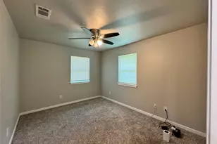 409 Mockingbird Ln, Chico, TX 76431 - Photo 5