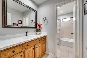 1113 Derbyshire Ln, Carrollton, TX 75007 - Photo 31