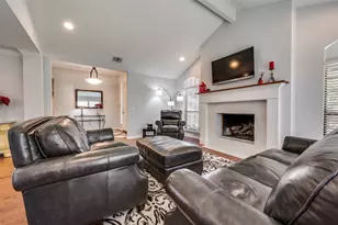 1113 Derbyshire Ln, Carrollton, TX 75007 - Photo 7