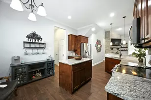 4520 N Shore Dr, The Colony, TX 75056 - Photo 9