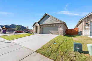 2101 Kelva Dr, Fort Worth, TX 76052 - Photo 5