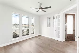 590 Crystal Lk Ln, Red Oak, TX 75154 - Photo 7