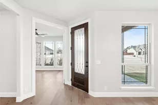 590 Crystal Lk Ln, Red Oak, TX 75154 - Photo 5