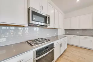 3908 Falcon Field Dr, Mesquite, TX 75181 - Photo 9
