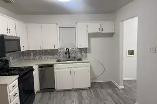 411 Smith St, Bonham, TX 75418 - Photo 7