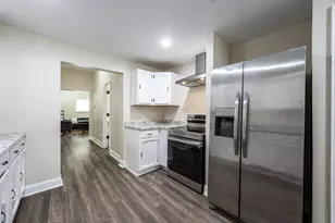 408 W Heron St, Denison, TX 75020 - Photo 5