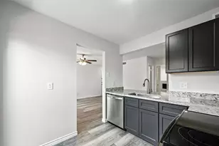 5626 Preston Oaks Rd, Dallas, TX 75254 - Photo 9