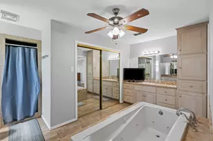 105 Country Green Ct, Weatherford, TX 76087 - Photo 29