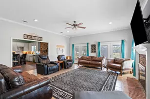 105 Country Green Ct, Weatherford, TX 76087 - Photo 13