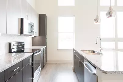 2101 W Rosedale Street #201, Fort Worth, TX 76104 - Photo 3