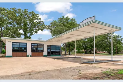 3015 Clarksville Street, Paris, TX 75460 - Photo 1