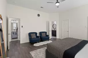 1900 Park Manor Ct, Euless, TX 76039 - Photo 11