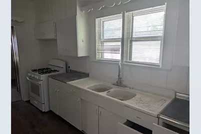 1805 11th Street, Wichita Falls, TX 76301 - Photo 5