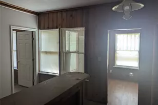 1805 11th St, Wichita Falls, TX 76301 - Photo 13