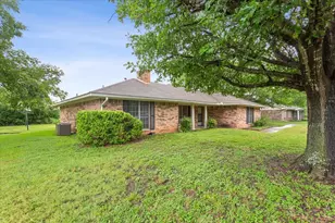 504 N Emerson St, Mart, TX 76664 - Photo 3