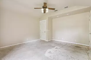 504 N Emerson St, Mart, TX 76664 - Photo 17