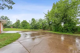 504 N Emerson St, Mart, TX 76664 - Photo 29