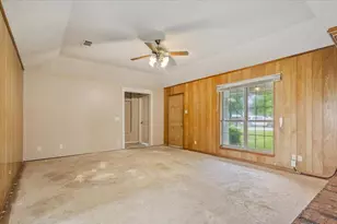 504 N Emerson St, Mart, TX 76664 - Photo 5