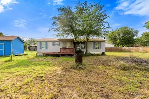 198 E 4th St, Crawford, TX 76638 - Photo 19