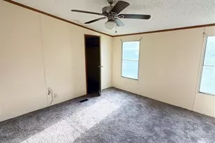 198 E 4th St, Crawford, TX 76638 - Photo 9