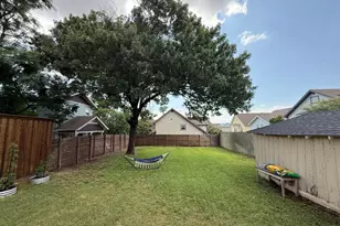 911 N Montclair Ave, Dallas, TX 75208 - Photo 13