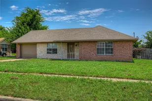 2007 Solomon Dr, Commerce, TX 75428 - Photo 5