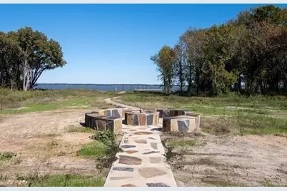8599 Southern Shore Court, Kemp, TX 75143 - Photo 5