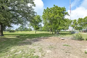 14889 N State Hwy 19, Palestine, TX 75803 - Photo 27