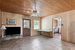 14889 N State Hwy 19, Palestine, TX 75803 - Photo 11