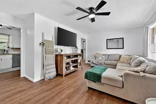 509 W Ash St, Celina, TX 75009 - Photo 5