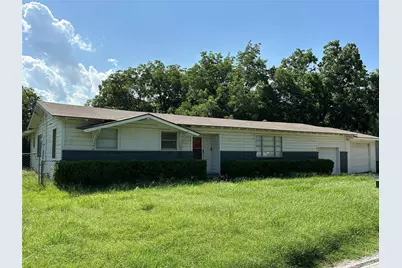 304 S Buffalo Street, Chico, TX 76431 - Photo 15