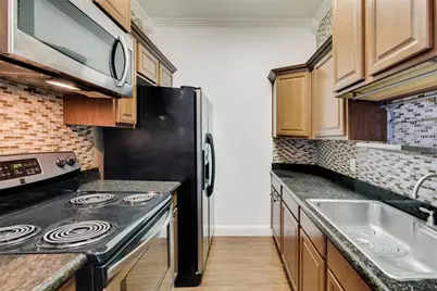 2627 Douglas Avenue #205, Dallas, TX 75219 - Photo 7