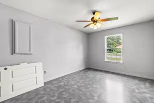 1005 Hooks St, Lacy Lakeview, TX 76705 - Photo 27