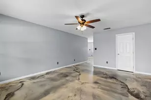 1005 Hooks St, Lacy Lakeview, TX 76705 - Photo 15