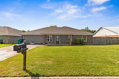 1005 Hooks Street, Lacy Lakeview, TX 76705 - Photo 1
