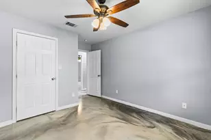 1005 Hooks St, Lacy Lakeview, TX 76705 - Photo 25