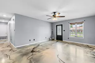 1005 Hooks St, Lacy Lakeview, TX 76705 - Photo 17