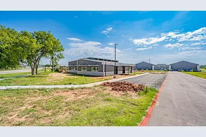 901 Tucker Way, Granbury, TX 76048 - Photo 21