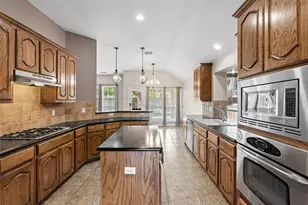 2625 Longshadow Ln, Midlothian, TX 76065 - Photo 11